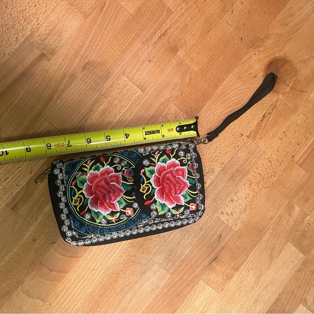 Mexican Embroidered Lotus Flower Wallet/Phone Case Wristlet (New) - Picture 6 of 8